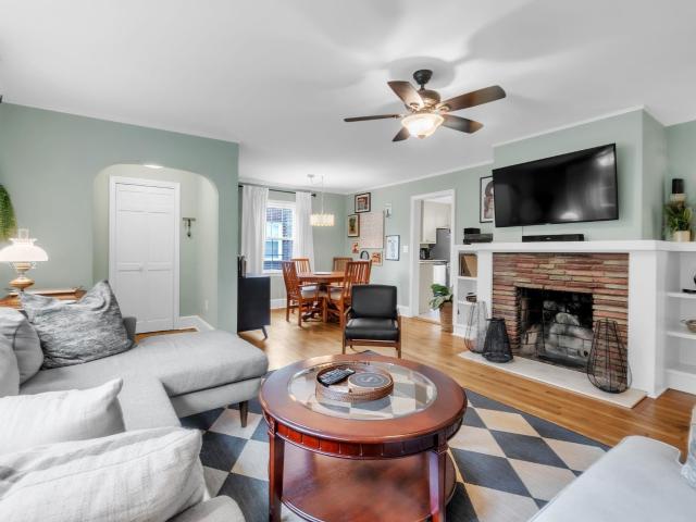 6 Elletson Drive