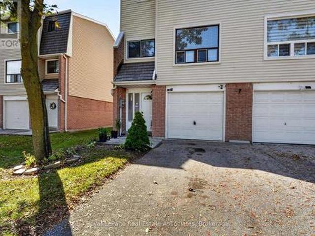 6 Ellerslie Road, Brampton, ON, L6T 4C2 townhouse for sale | Listing ID W13880 | Royal LePage