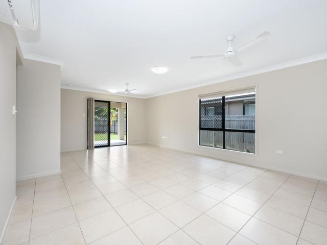 6 Ellsworth Drive Mount Louisa, QLD 4814
