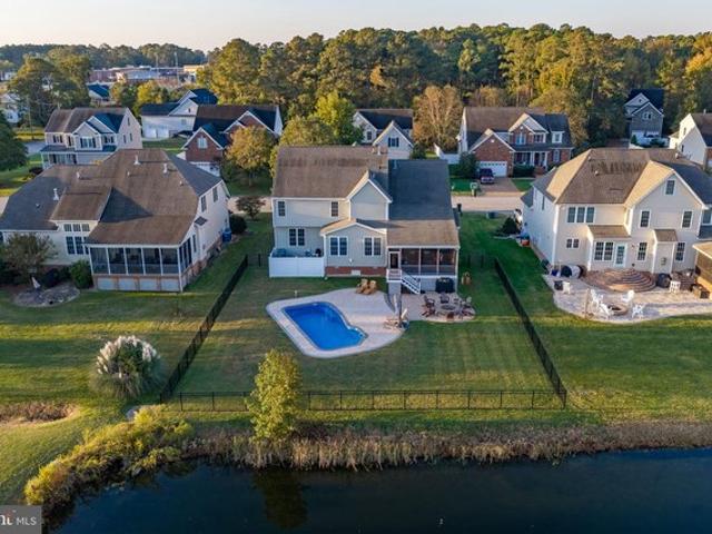 6 Elm St, Poquoson, VA 23662