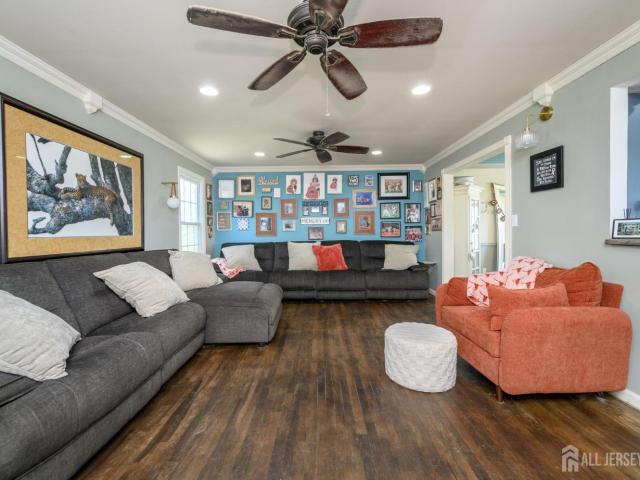 6 Emery Drive