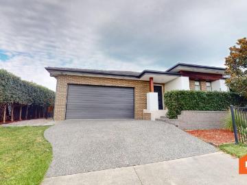 6 emperor parade, chisholm nsw 2322