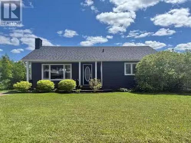 6 Esmond Street, Grand Falls Windsor, NL, A2A 2E5 house for.