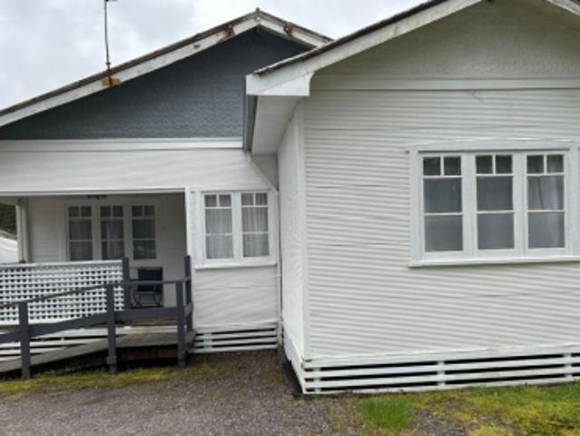 6 Esplanade, QUEENSTOWN, TAS 7467