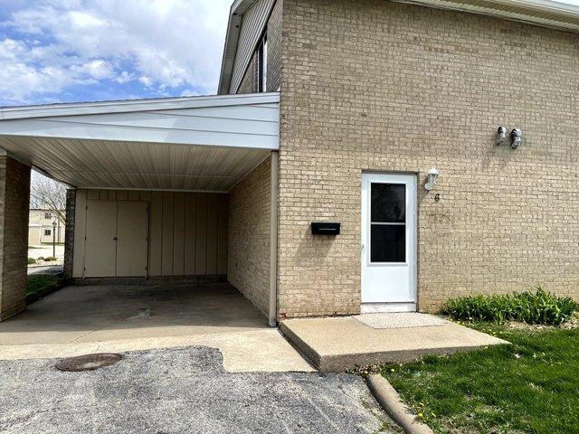 6 Florentine Ct, Pekin, IL 61554