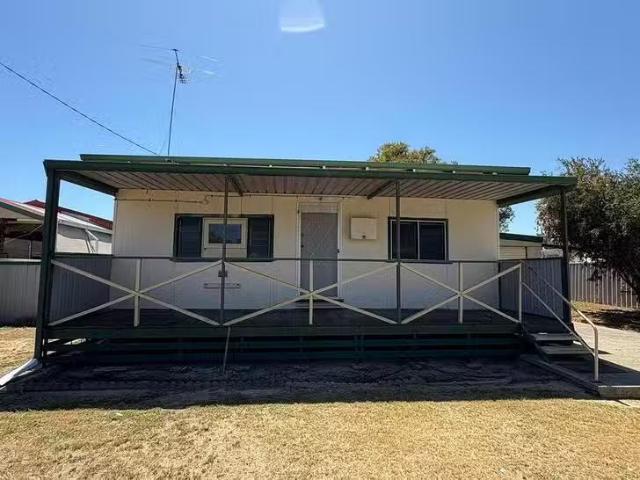 6 Fourth Avenue, Mandurah, WA 6210