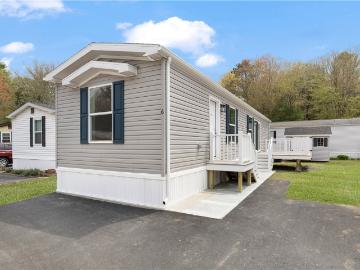6 Foxtrot Drive