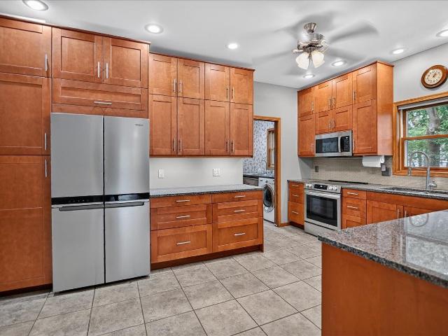 6 Fredericksburg Court