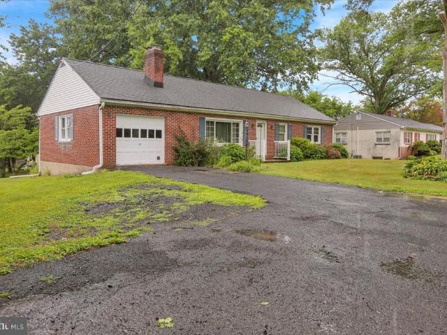 6 Freed Avenue