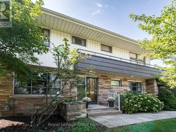 Hamilton, Ontario, Ontario - Garden, Parking