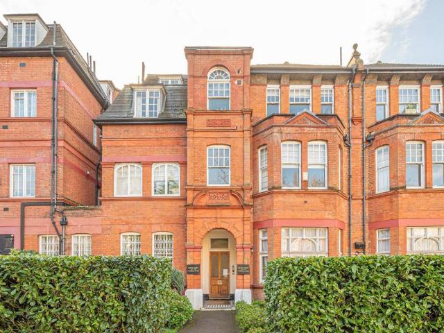 6 Frognal, London, NW3 6AL, United Kingdom | 3 bed apartment for rent #135673541 | Rentberry