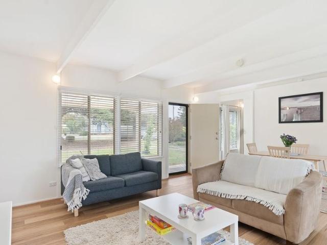 6 Galpin Avenue