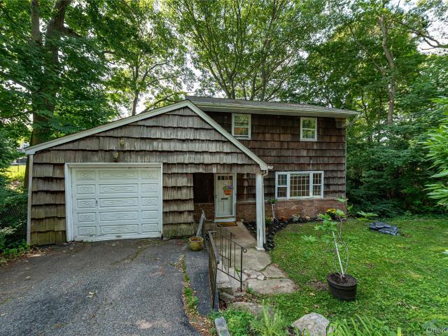 6 Glades Way