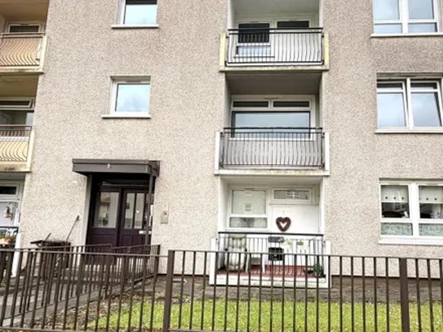 6 Glenraith Square, Glasgow, G33 5PB, United Kingdom | 2 bed apartment for rent #125883130 | Rentberry