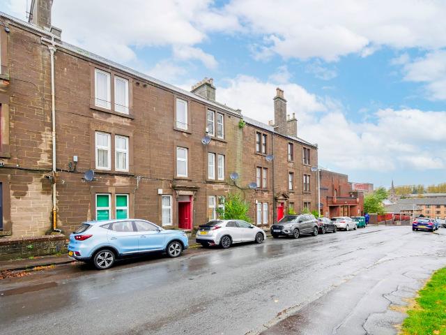6 Grays Lane, Dundee, Angus. DD2, 2 bed flat to rent, £700 pcm | PrimeLocation