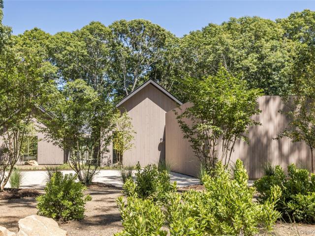 6 Great Circle Road
