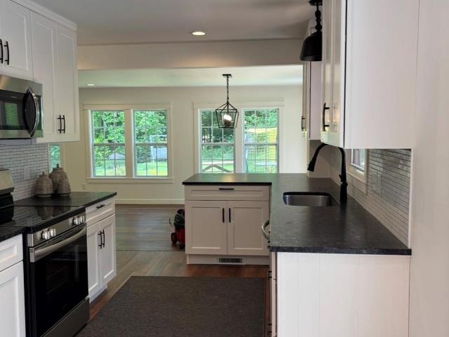 6 Green Knoll Drive