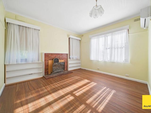 6 Greig Street