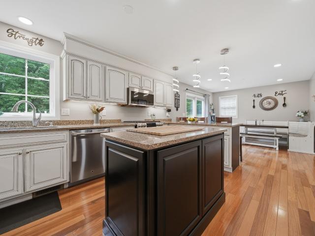 6 Greystone Terrace