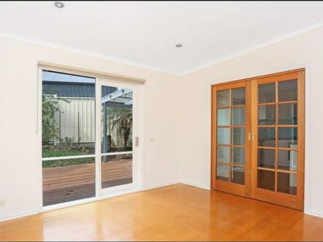 6 Grosvenor Street, Niddrie