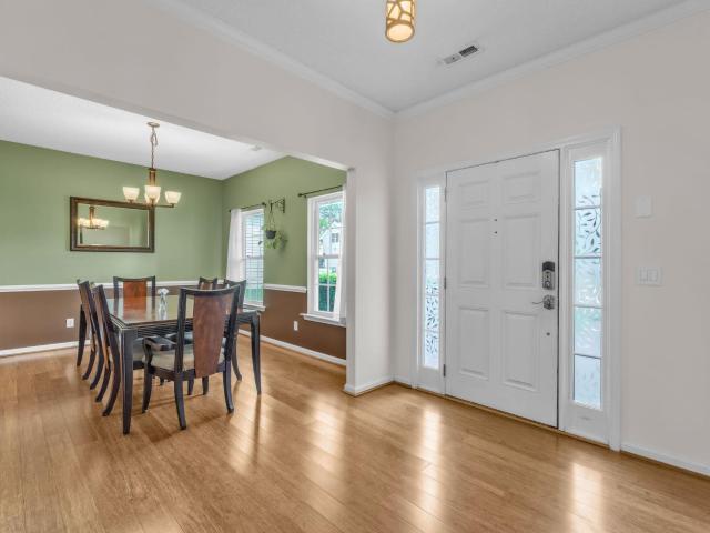 6 Hartwell Drive