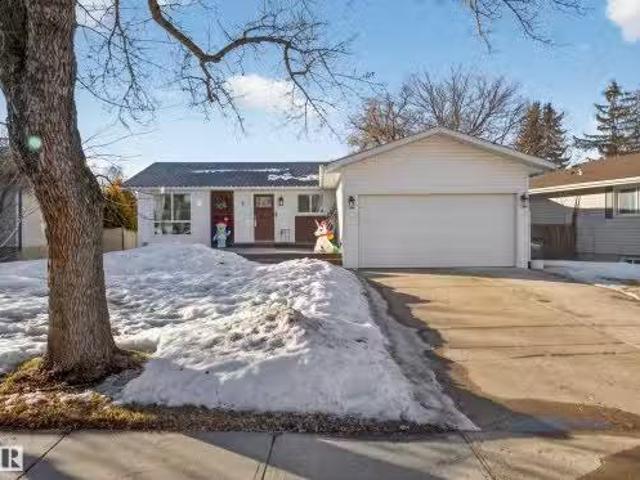 6 Highwood Place, Sherwood Park, AB, T8A 0L5 house for sale.