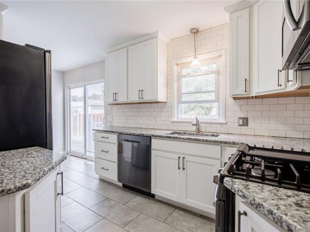 6 Hillside Drive