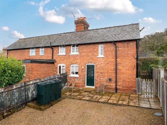 6 Holyhead Road, Nesscliffe. 2 bed semi detached house to rent £955 pcm £220 pw