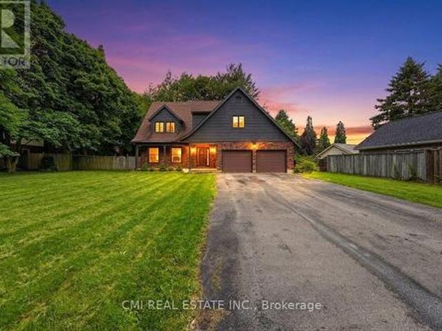 6 John Place, Waterloo, ON, N0B 2M1 house for sale | Listing ID X13589 | Royal LePage