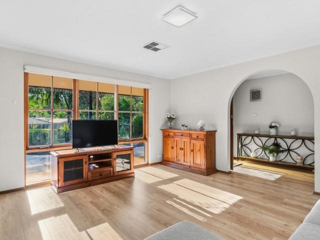 6 Kestral Way, Modbury Heights SA 5092
