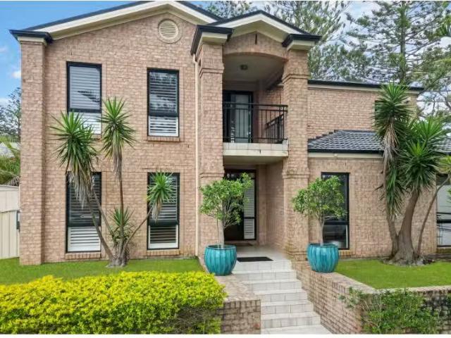 6 Kerle St, Redhead House for rent Listed by Love Rentals of.
