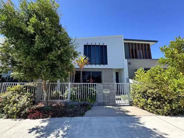 6 Kianga Street, Pelican Waters, QLD 4551