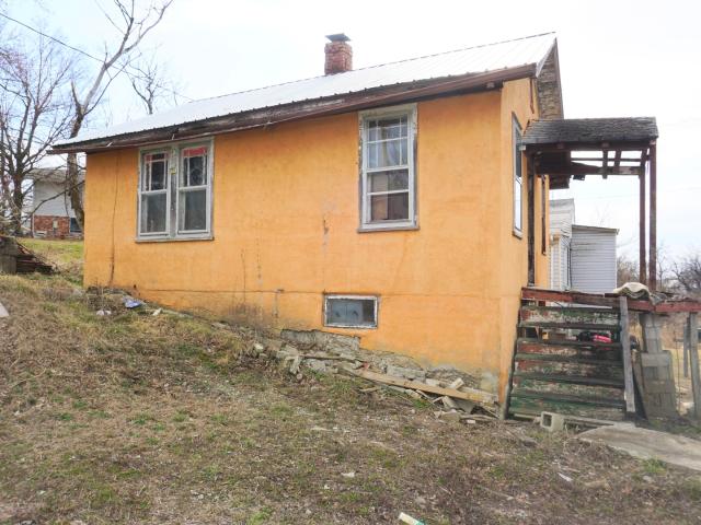 6 Knapp Court