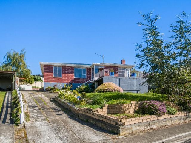 6 langura avenue, chigwell