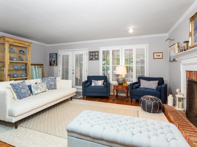 6 Lanier Place
