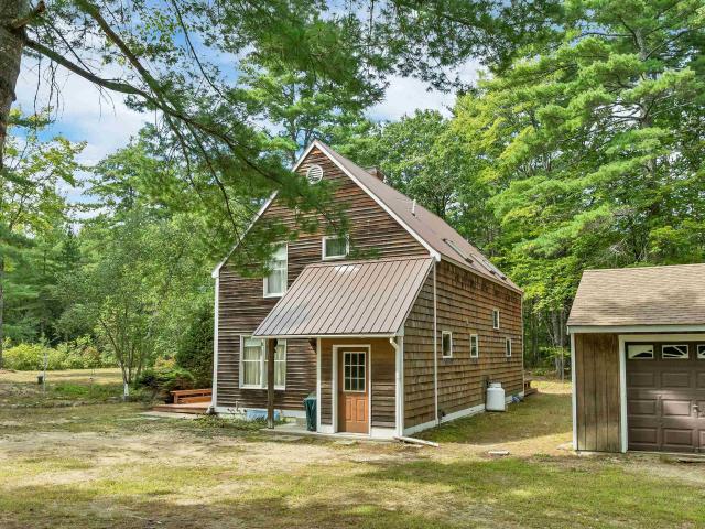 6 Laurel Road