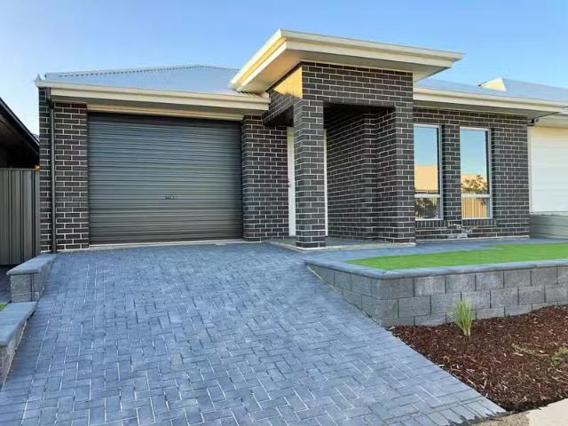 6 Le Hunte Road, SEAFORD HEIGHTS, SA 5169 House for Rent