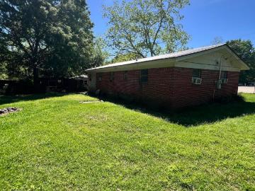 6 Ledbetter Drive