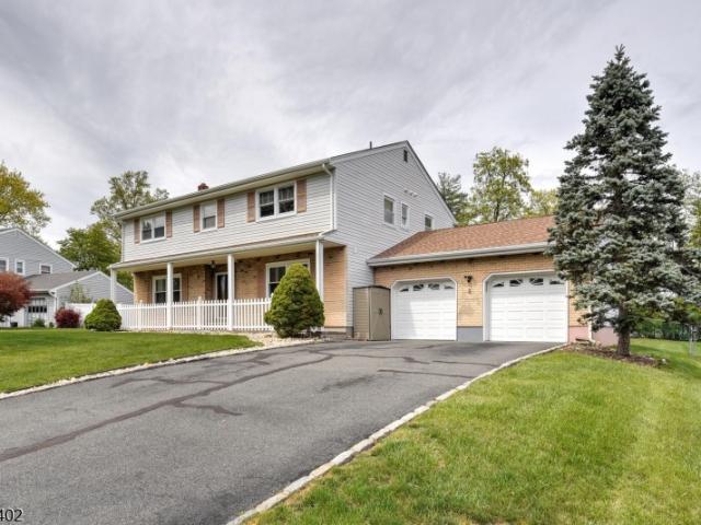 6 Linda St