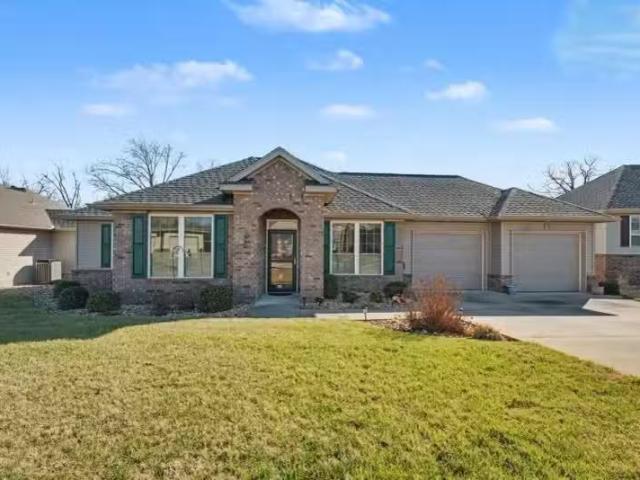6 PARKRIDGE DR, BELLA VISTA, AR 72715