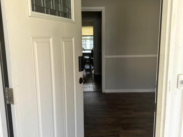 6 Peachtree Street
