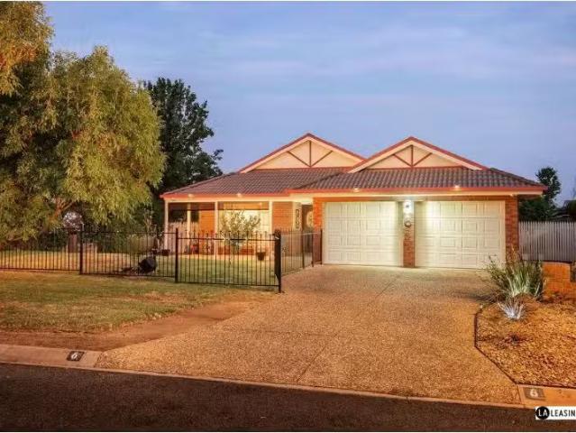 6 Peards Drive, East Albury House for rent Listed by Property.