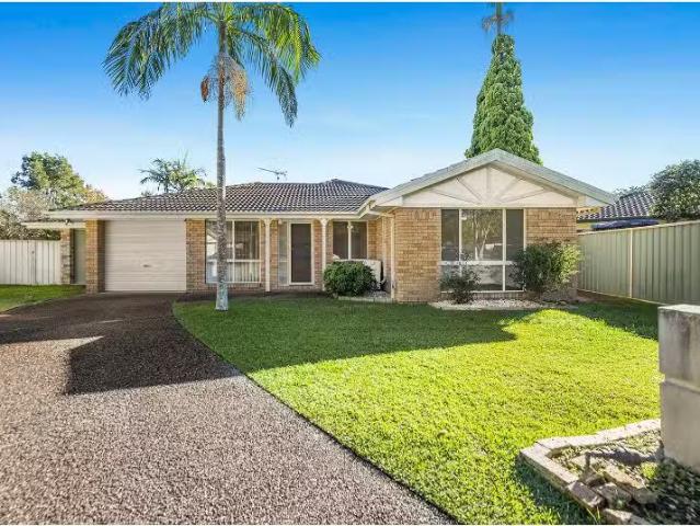6 Peppermint Place, Ourimbah House for rent Listed by Propert.