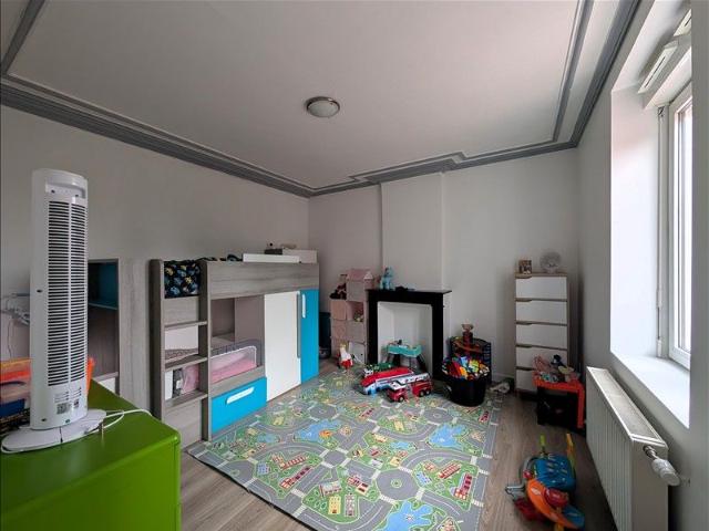 6 pièces 131,9 m² RDC Colocation non autorisée
