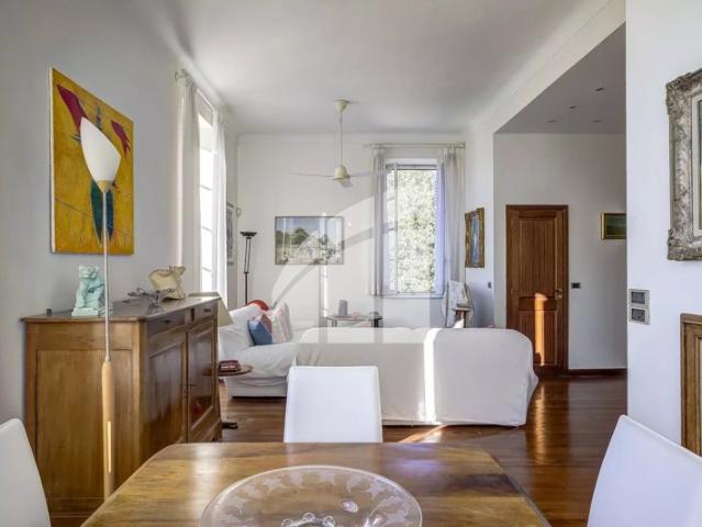 6 Pièces Vieux Nice Chateau