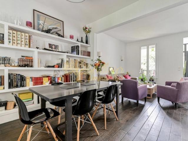 6 pièces Maison avec jardin et stationnements à Saint Maur des Fossés, proche RER, écoles et commerces