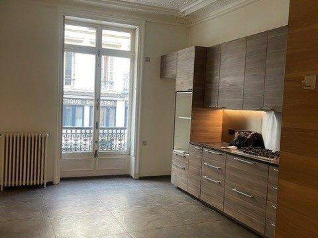 6 Pièces Paris 8