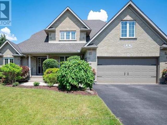 6 Pioneer Tower Crescent, Kitchener, ON, N2P 2L2 house for sale | Listing ID X13594 | Royal LePage