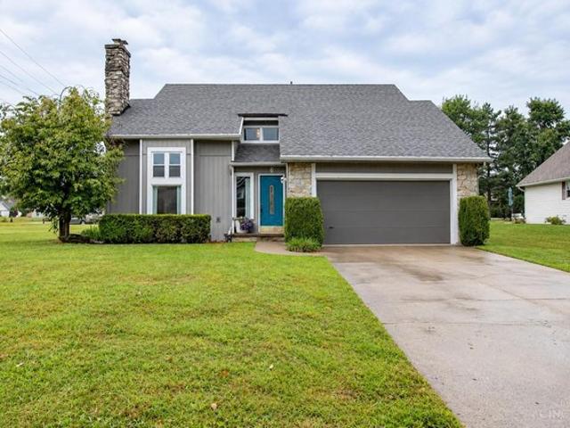 6 Pine Grove Dr, Batesville, IN 47006