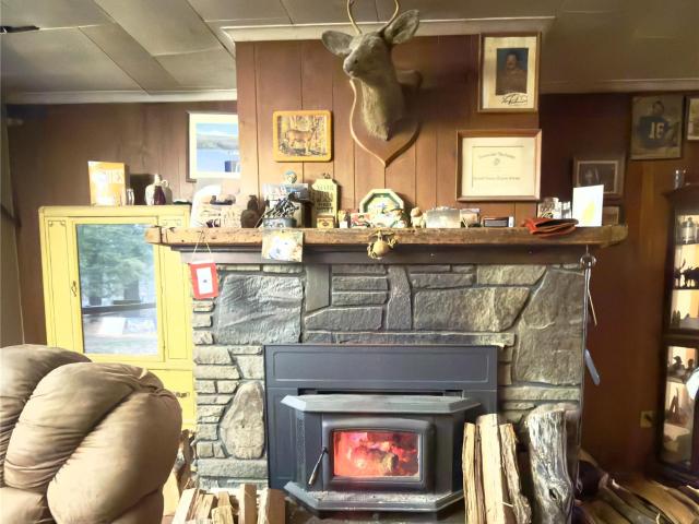 6 Pine Tree Lane